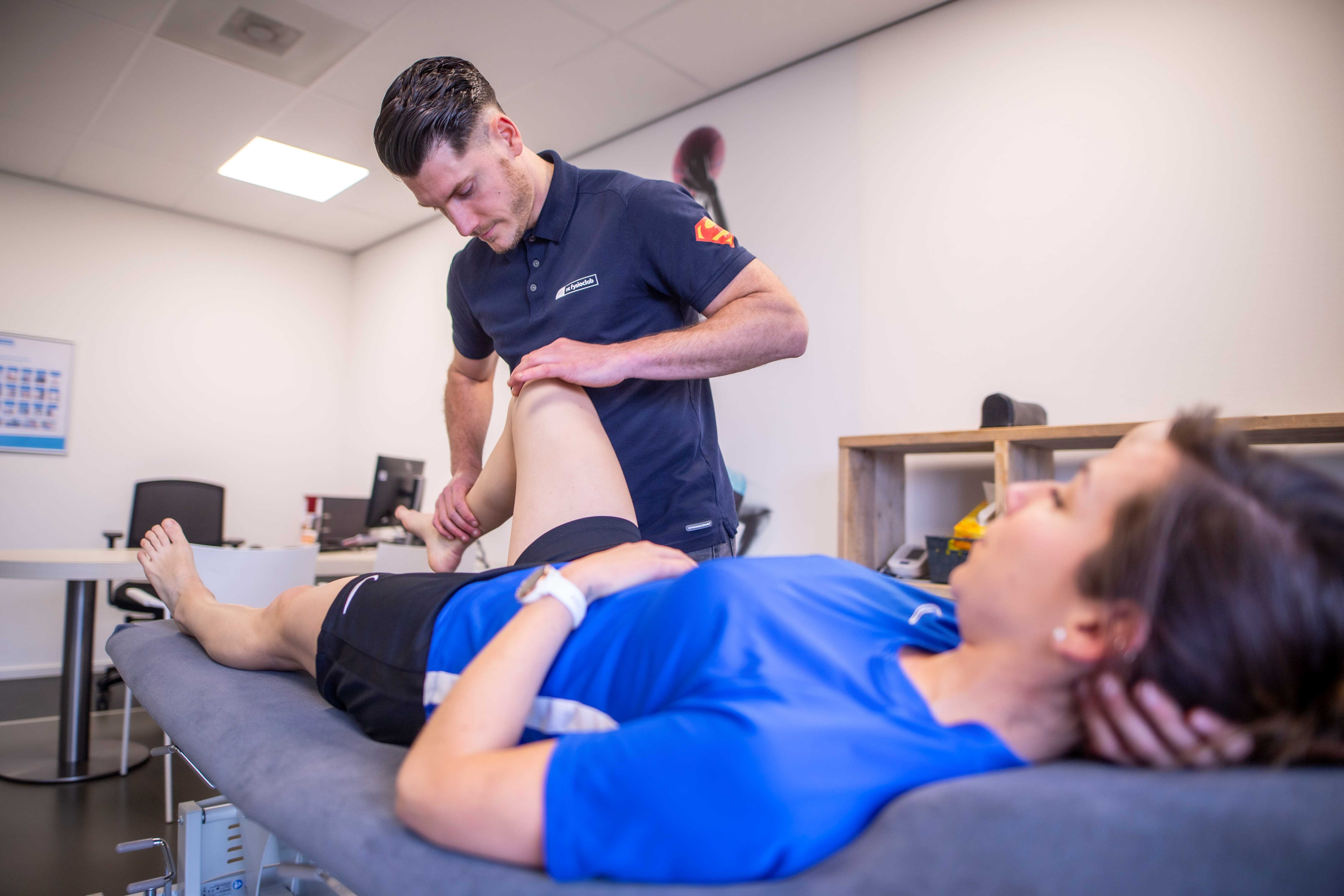 De Fysioclub Deurne: Innovatieve Kniepijntherapie voor Pijnvrije Beweging